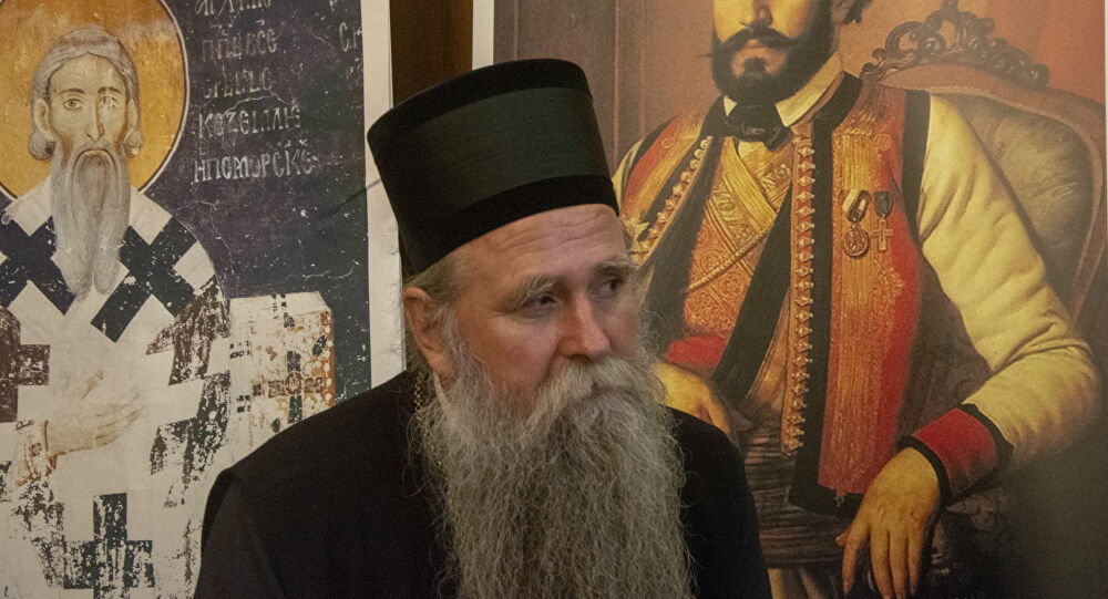 Episkop Joanikije otkriva: Milo nam je ponudio da likvidiramo sami sebe, on sve više liči na Anta Pavelića!