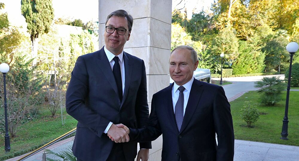 Vučić obavijestio Putina o progonu sveštenstva SPC u Crnoj Gori