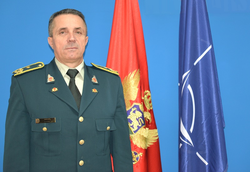Načelnik Generalštaba Vojske Crne Gore prijeti: Litije su politička okupljanja!