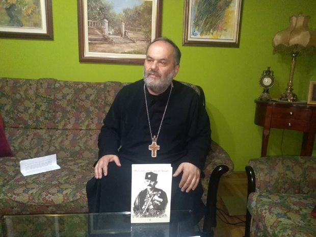 Uhapšeni sveštenik Dragan Krušić: U policiji me pitali razumijem li crnogorski, rekao sam da ne govorim nepostojećim jezikom!