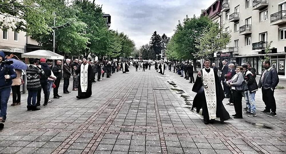 Berane na nogama: Građani izašli na Đurđevdansku litiju! (VIDEO)