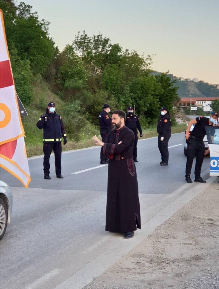 Primorje brani svetinje: Litija posvećena Svetom Vasiliju krenula sa juga Crne Gore