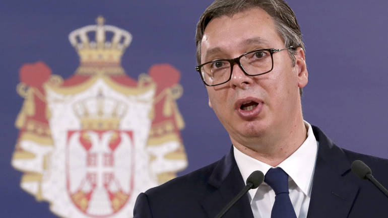 Vučić: Za heroje naše zemlje povećanje plata i odlikovanja