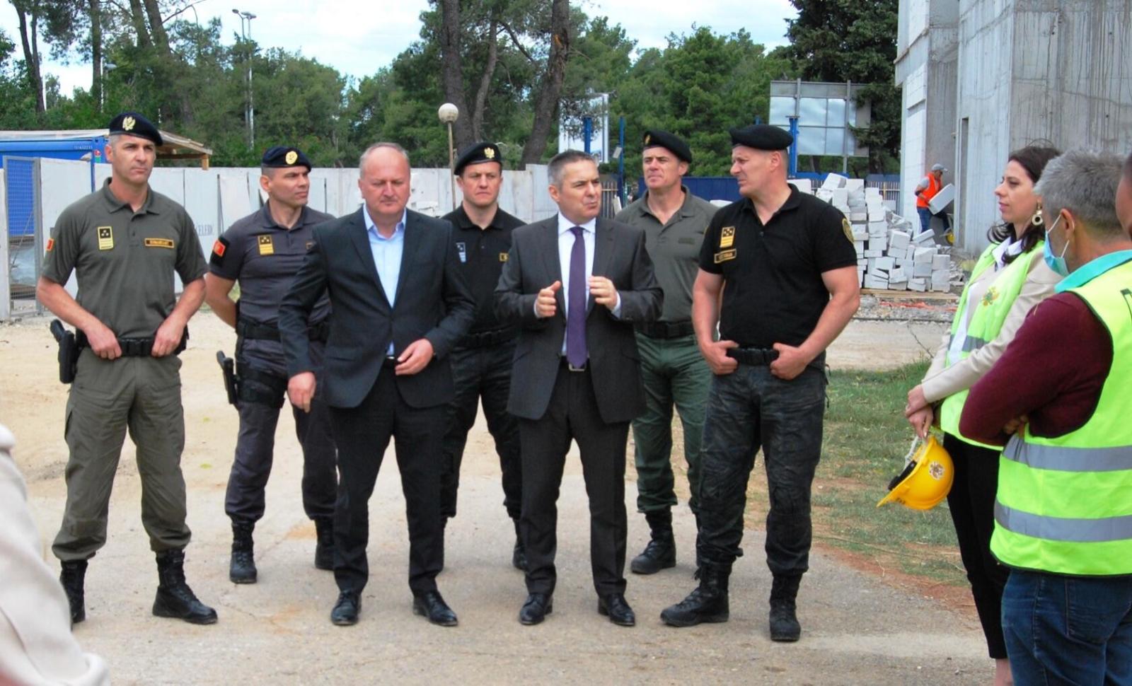 Veljović obišao gradilište kompleksa objekata za potrebe Sektora specijalne policije