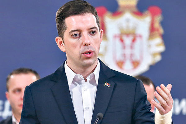 Đurić: Napadi na sina predsjednika su pokušaj pritiska na Vučića!