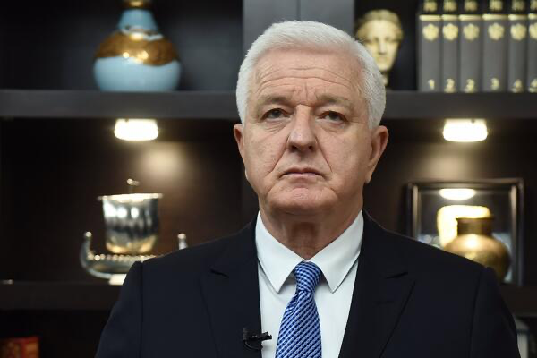 Marković optužuje mitropolita Amfilohija: Milo i ja smo mu nudili rješenje, SPC nastavlja da krši zakone i pozivaju na litije!