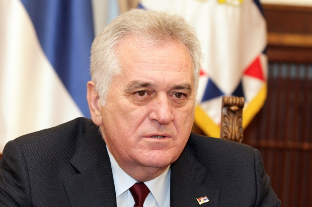 Tomislav Nikolić imao saobraćajni udes!