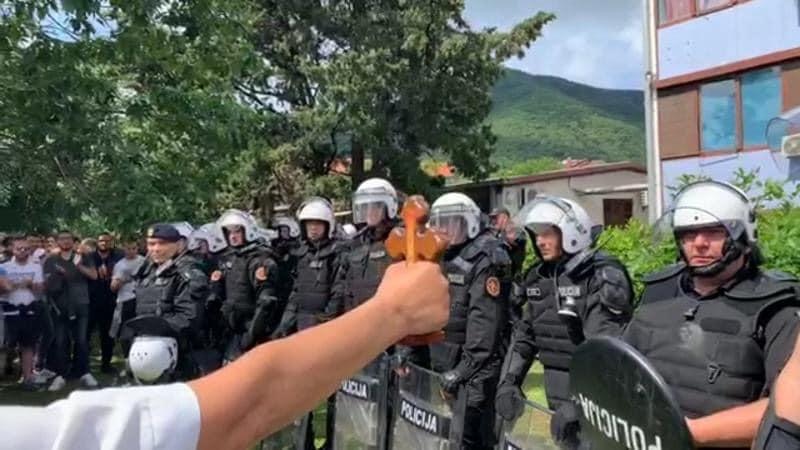 Terminalna faza ludila i pucanje po šavovima: Crnu Goru pokorit ne mogu, vrijeme je da izađemo iz mraka!