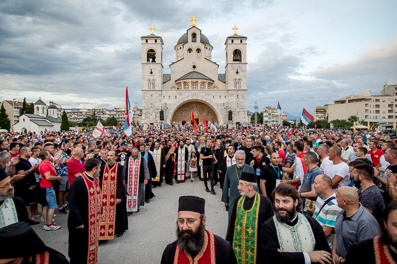 Mitropolit Amfilohije: Neću glasati za one koji otimaju svetinje i one koji nastavljaju bratoubilački duh!