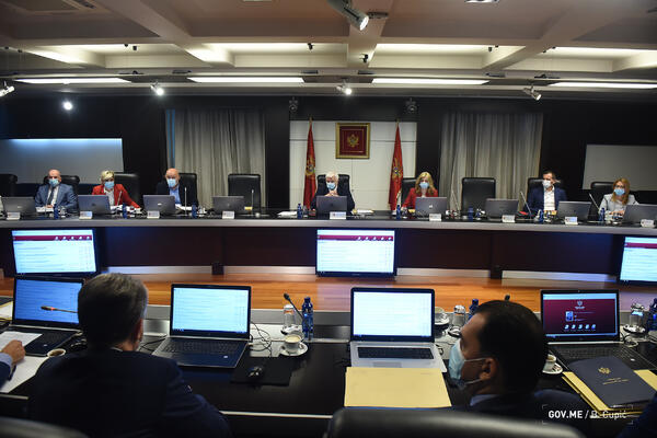 Vlada: Napad na policijsku uniformu je napad na državu i njene vrijednosti