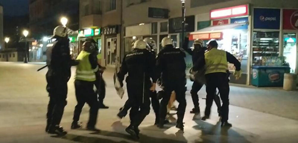 Tužilaštvo pokrenulo izviđaj: Sedmorica policajaca Pljevljaka tukla nogama, rukama i pendrecima