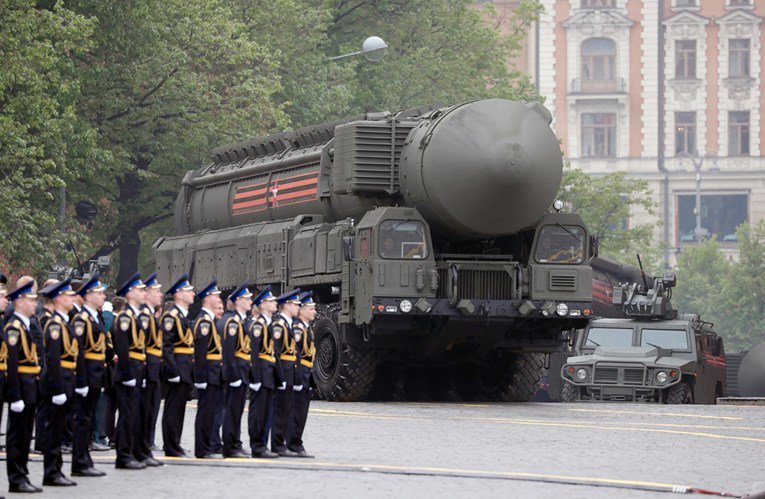 U Moskvu stigla vojna tehnika za Paradu pobjede