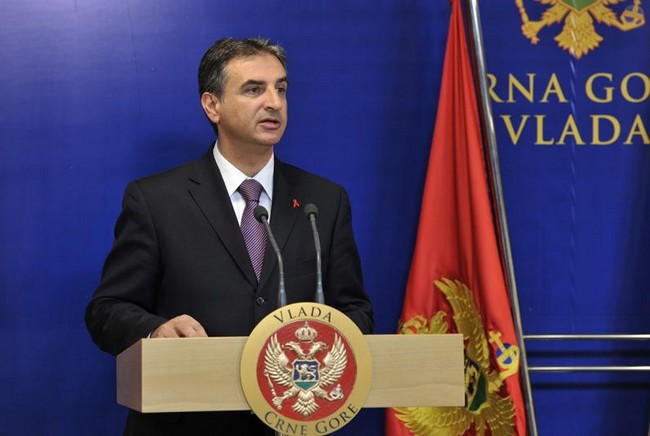 Mugoša: Novo popuštanje mjera kad su u pitanju maske