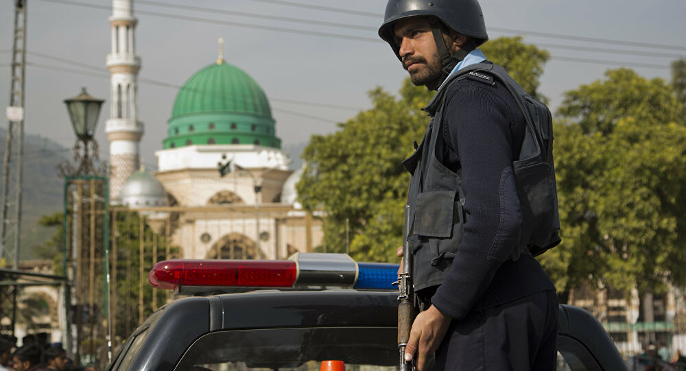 U napadu na Pakistansku berzu stradali civili i teroristi