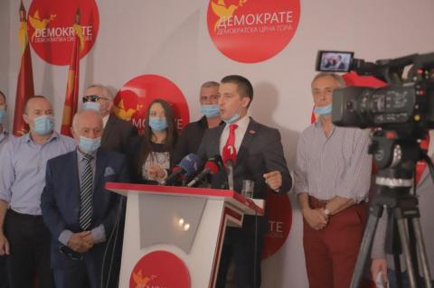 Demokrate prave kolaciju sa dvije stranke koje nemaju ni odbore, a ni biračko tijelo!
