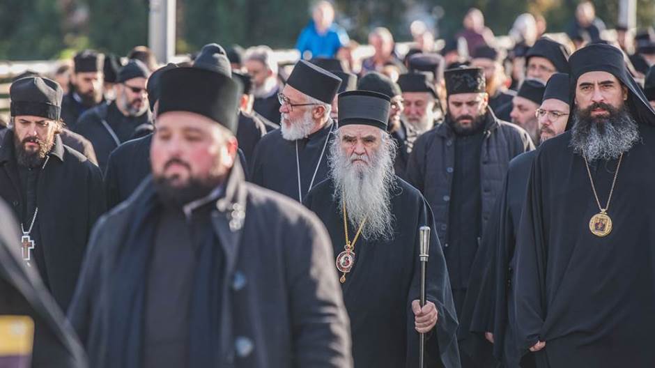 Episkopski savjet SPC: Vrh režima u Crnoj Gori i njegovi poklisari siju neistine i laži i svete se neistomišljenicima!