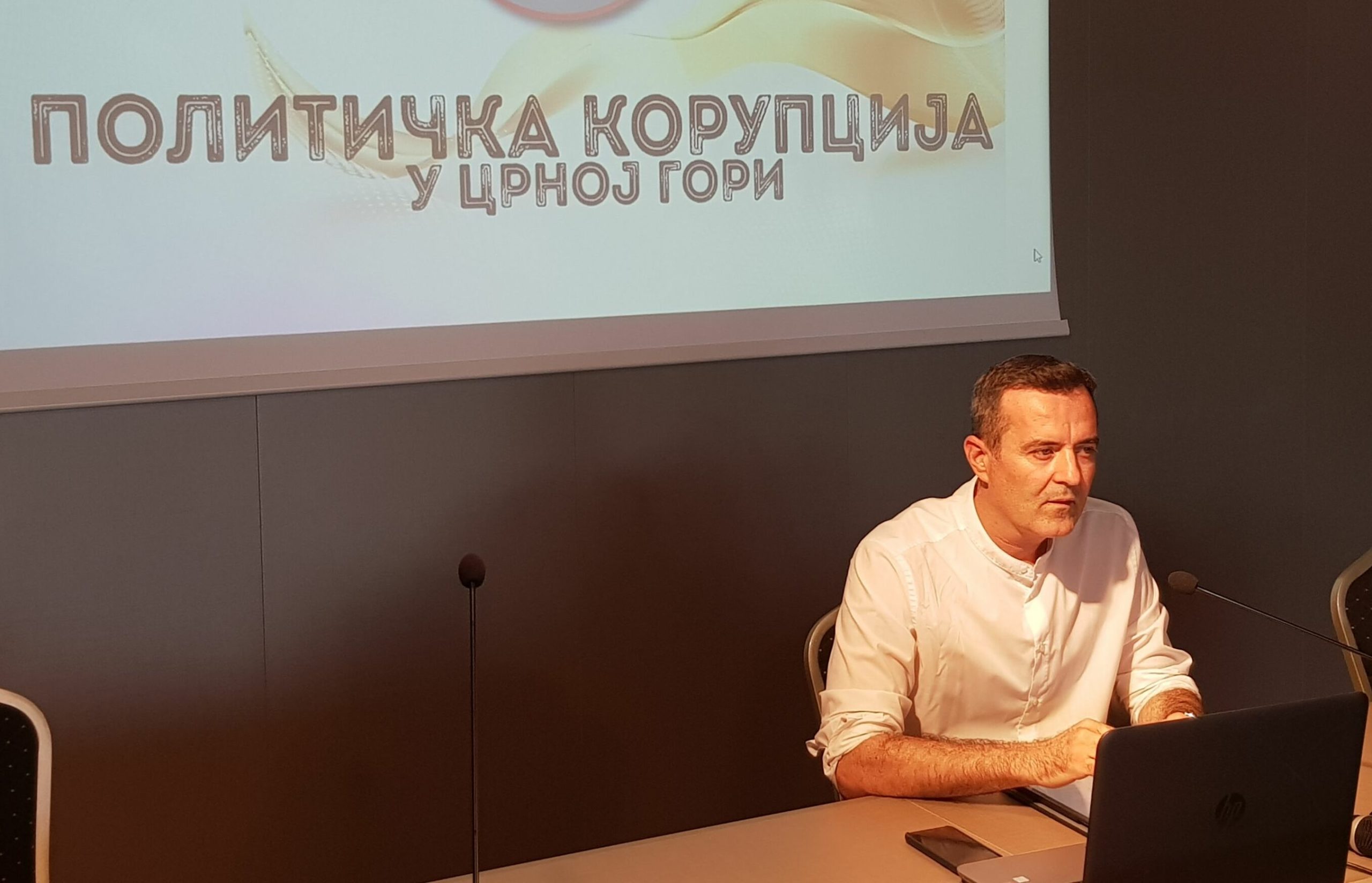 Božović: Tema političke korupcije sveprisutna u Crnoj Gori