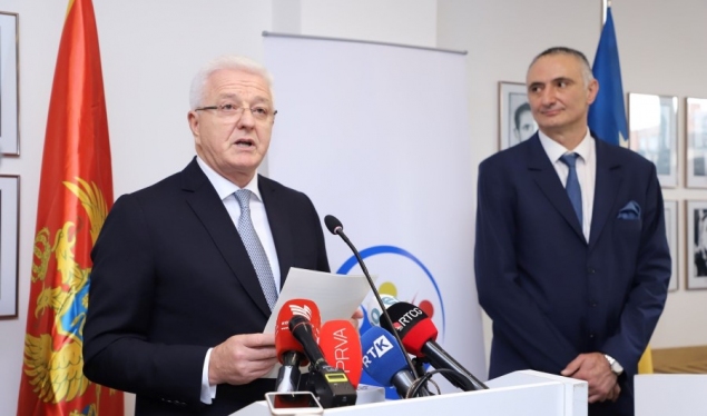 Kosovski mediji se pozivaju na tajnu policiju u Podgorici: Predsjednika Crnogoraca na Kosovu optužuju da je špijun Srbije i Rusije i da sprema nemire u Crnoj Gori!