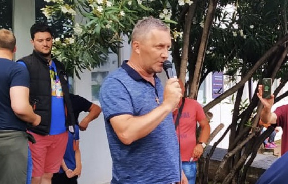 Vujović (DF): Divanović je nesposobni lopov koji hoće da zaduži građane Budve za potrebe mafije!