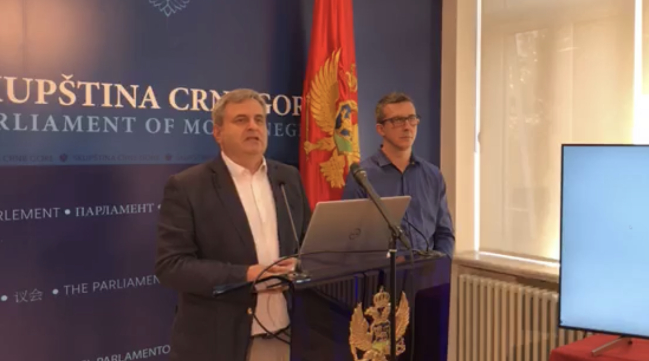 DF prezentovao aplikaciju za otkrivanje nelegalnih glasača koji dolaze iz inostranstva