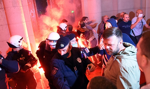 “Večernje novosti”: Grupa kriminalaca iz Crne Gore planira da napravi haos u Beogradu!