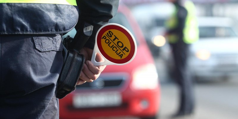Od danas počinje kampanja „Pokazivač pravca nije stvar izbora, već obaveza vozača“