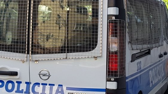 Zbog dva razbojništva uhapšena jedna osoba
