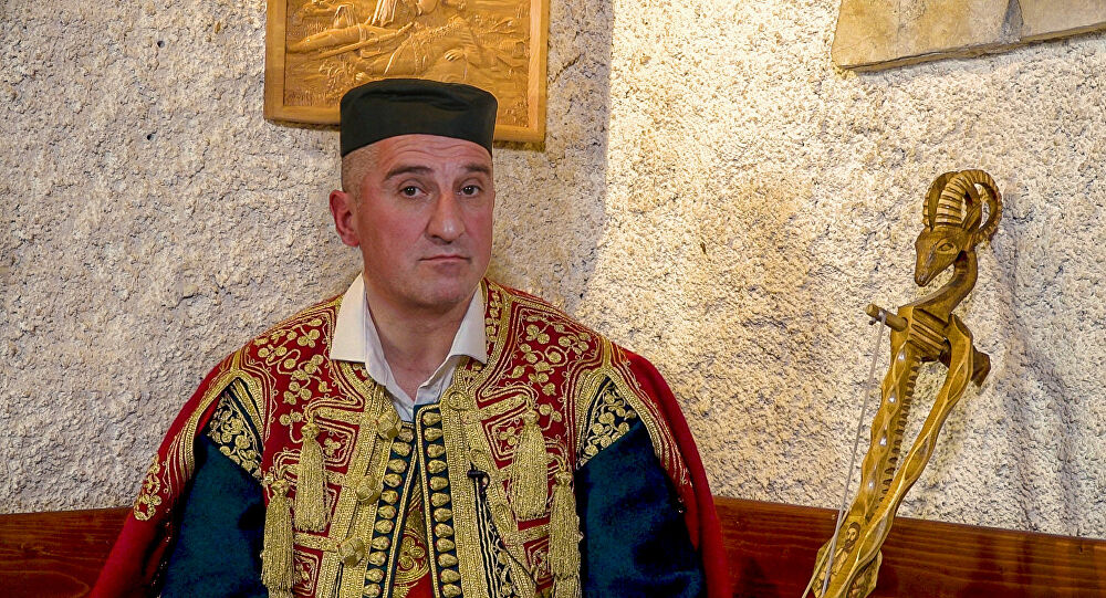 Slavko Perošević na meti: Zbog epskih pjesama o litijama i odbrani srpstva dobio prijeteće poruke!