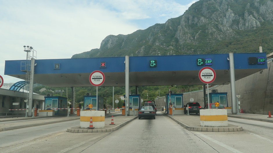 Ljetuj doma, uz punu putarinu tunela Sozina!