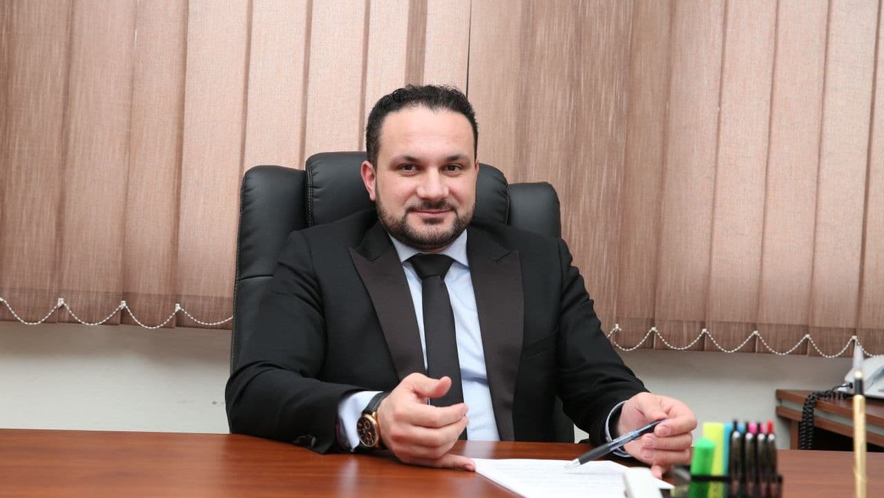 Firma u milionskim gubicima, a direktoru 120,000 eura kredita