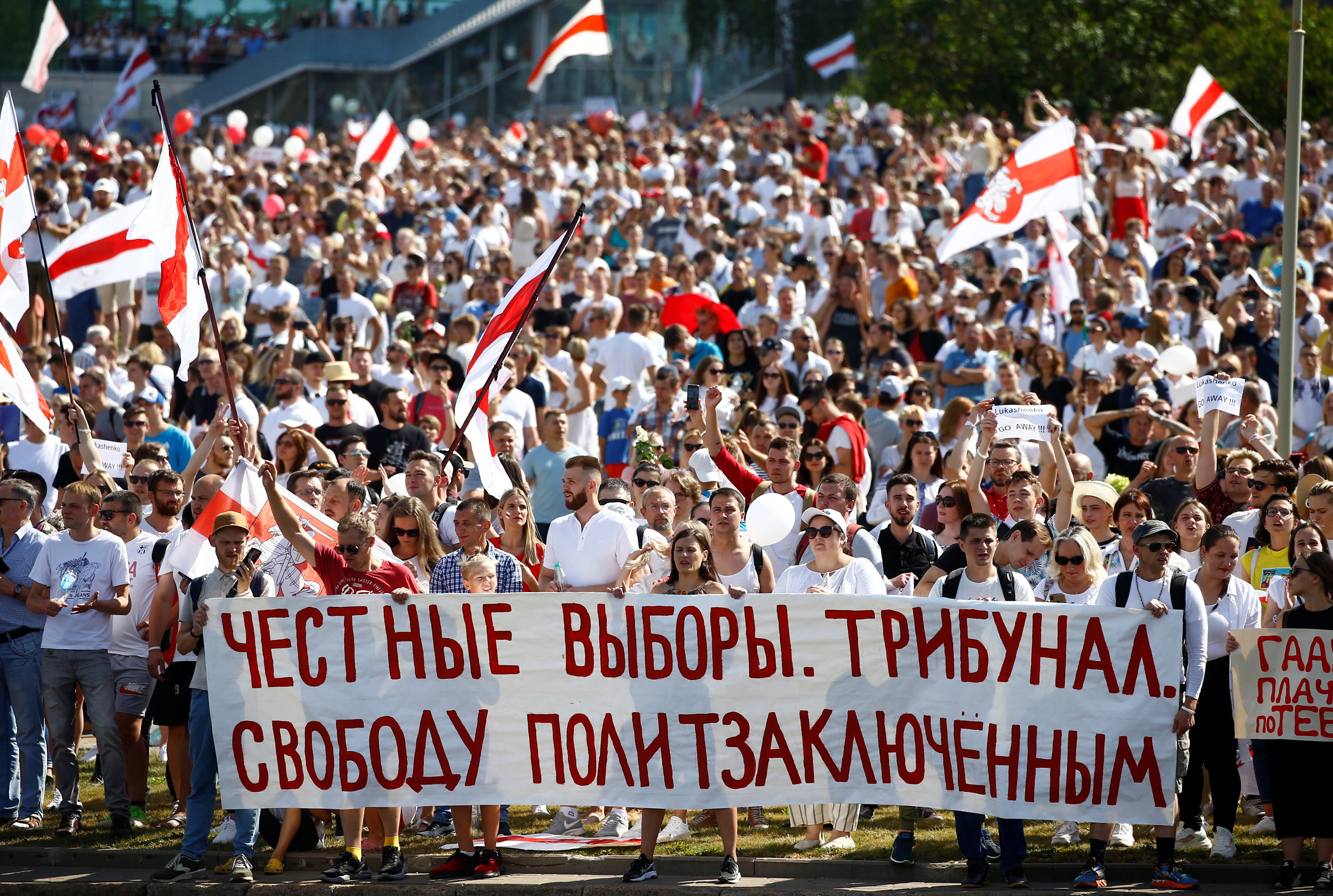Minsk: Opozicija održala proteste, najveće u istoriji Bjelorusije