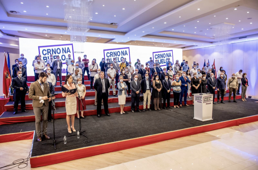 “Crno na bijelo”: Vlada političkim odlukama upropastila sezonu