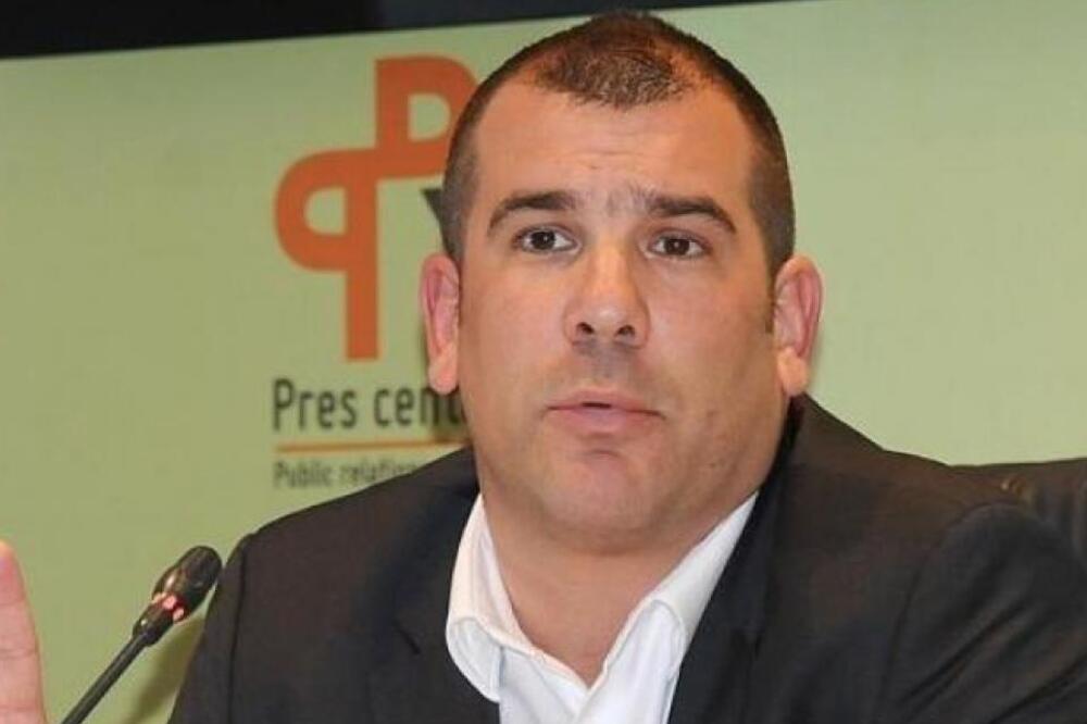 Krapović: Građani i radnici Opštine Budva taoci brljotina DPS-a iz prošlosti
