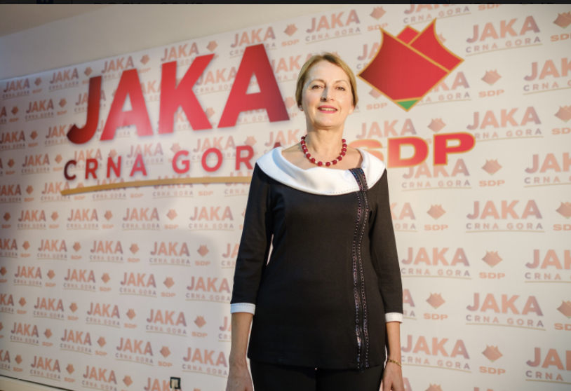 Anđelić: Obezbijediti besplatne udžbenike za sve crnogorske osnovce
