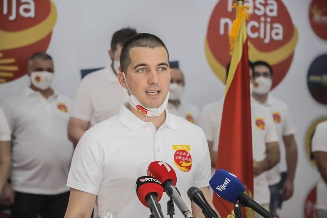 Bečić: Premijer Marković je blefer, prepustio građane stihiji ekonomskog cunamija