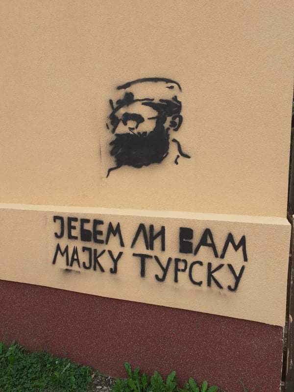 Osude sa svih strana: Kriminalci i ljudi bliski režimu crtaju grafite protiv Bošnjaka!