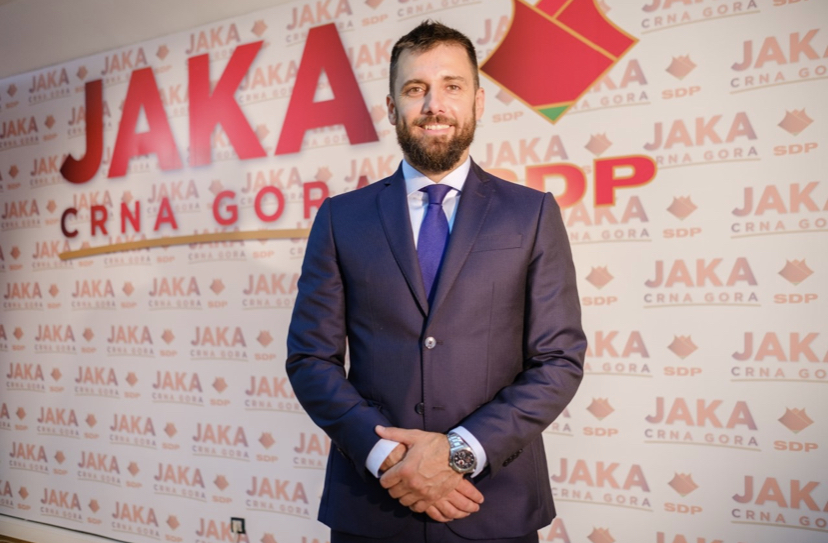 “Dosadašnji model vladanje je iscrpljen i neophodne su nam  korjenite promjene“