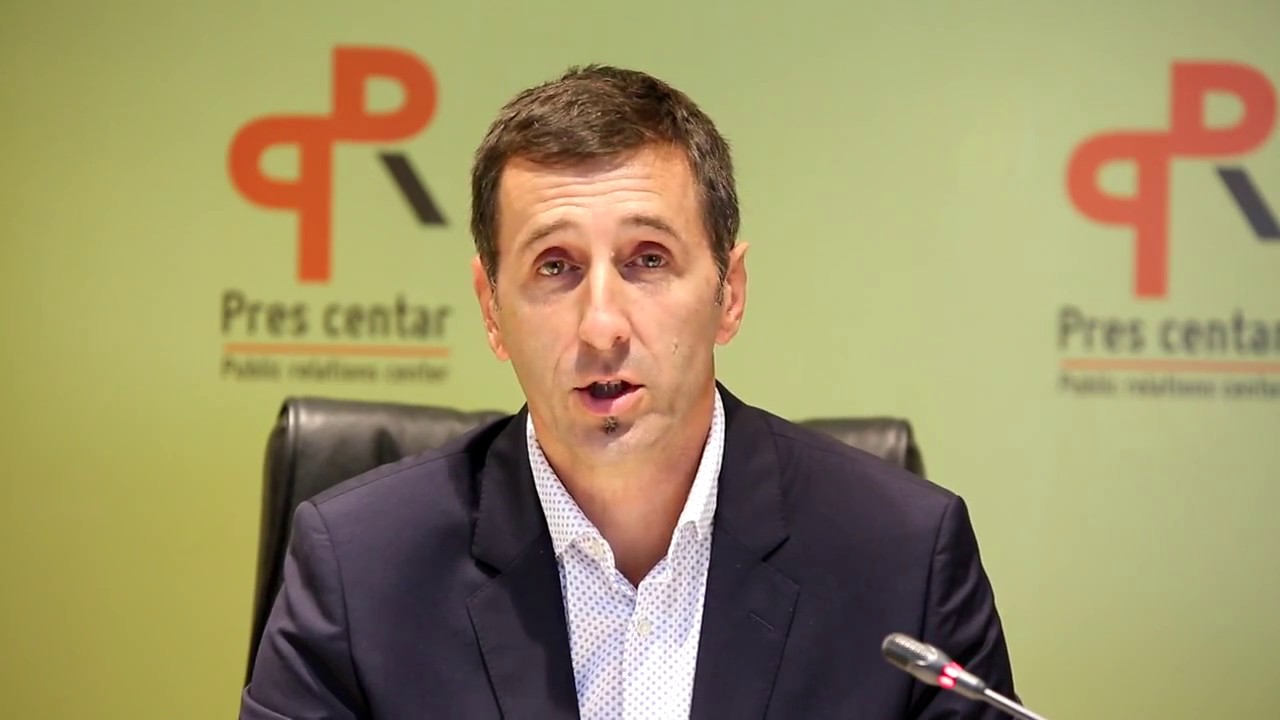 Neće ga ni DPS ni Crnogorska: Džaković najavio povlačenje iz politike