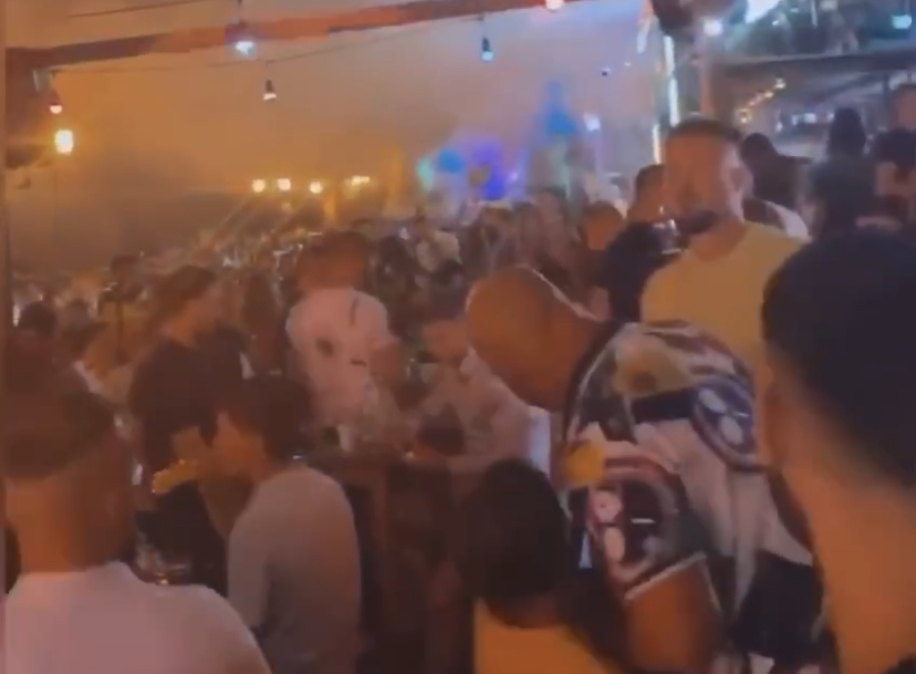 NKT ćuti, narod strahuje za zdravlje: U Ulcinju preko 600 ljudi na žurci, režim se obračunava samo sa SPC! (VIDEO)