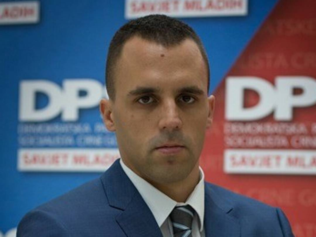 Pešić (DPS): Najtragikomičnija skupina na predstojećim izborima biće Demokrate