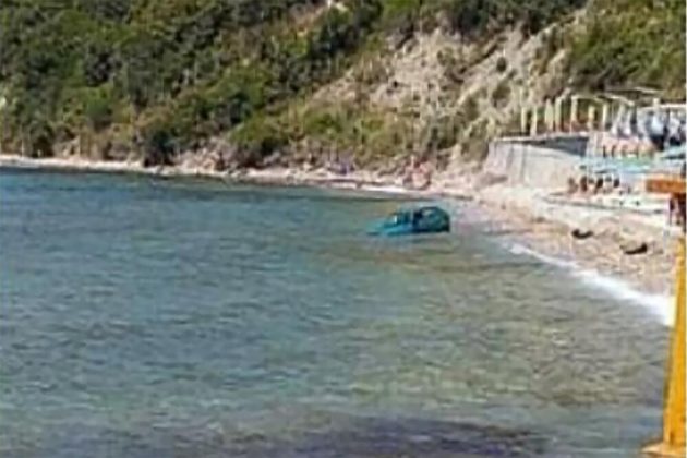 Ulcinj: Vozilo kojim niko nije upravljao sletjelo na plažu i teško povrijedilo mladića