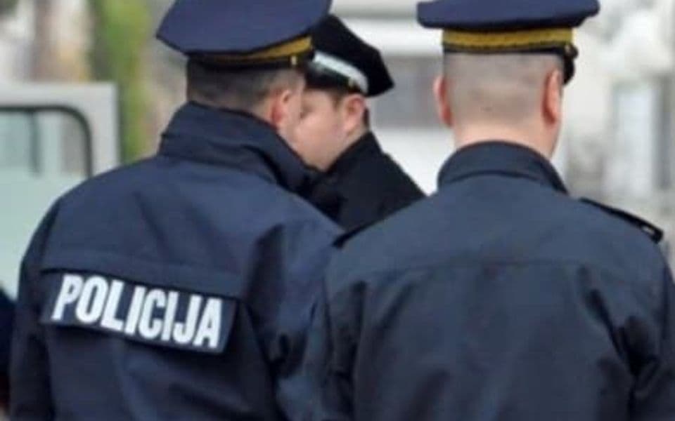 Inspektor za droge odavao informacije kriminalcima?