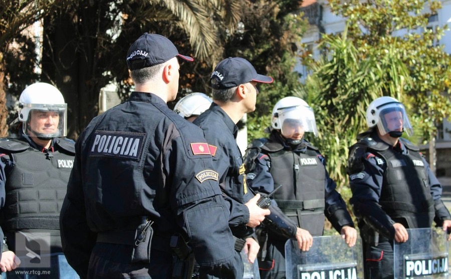 Pune ruke posla za novu vlast: Ispitaće veze policijskih funkcionera i kriminalaca!
