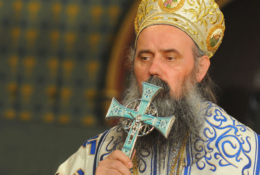 Episkop Fotije: Milo tražio da se narod njemu klanja, a ne Bogu, ali ga je na kraju pobijedio Sveti Vasilije Ostroški!
