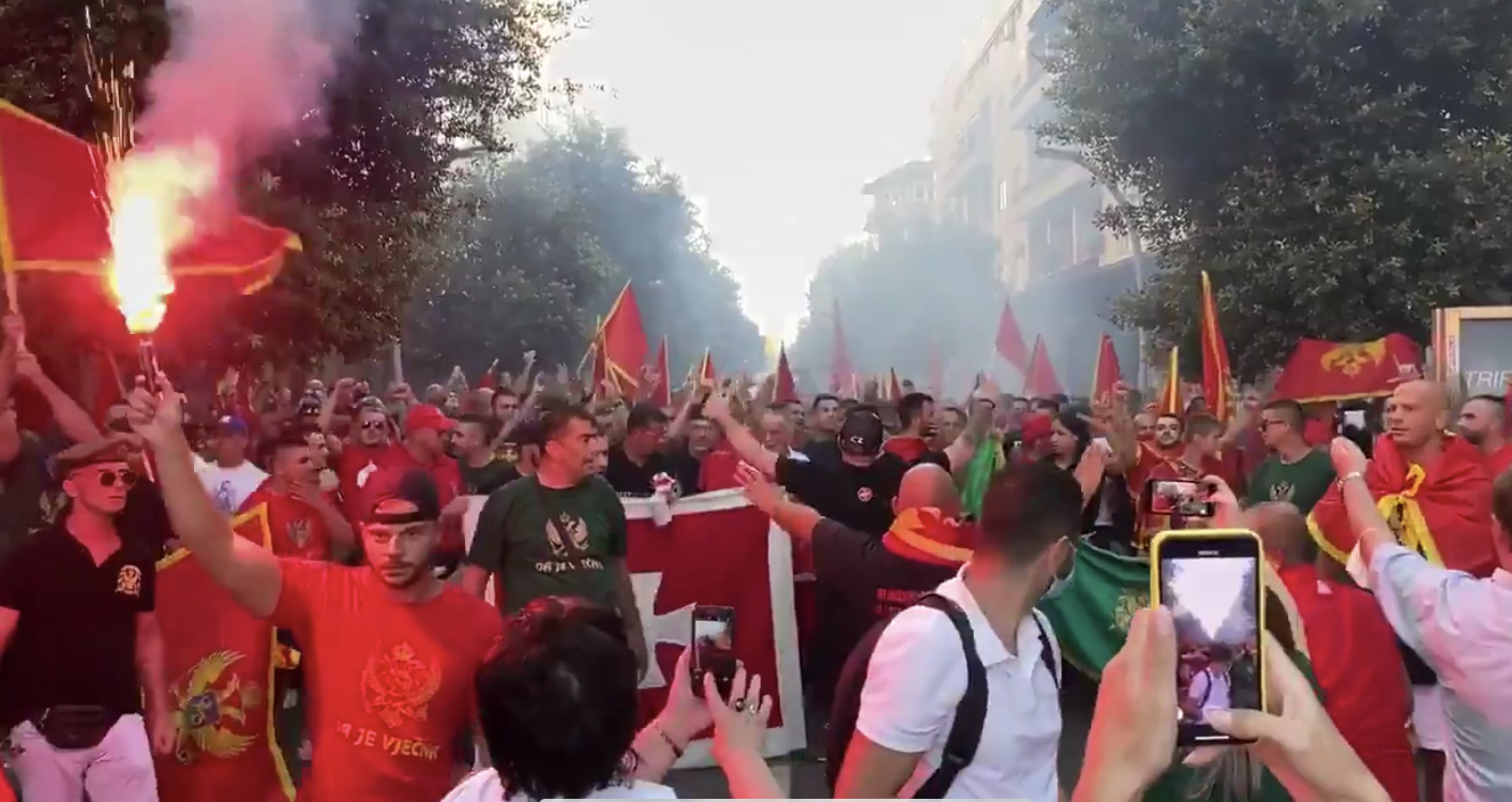 Sramno: “Patriote” vrijeđale mitropolita Amfilohija uz povike “Risto sotono”! (VIDEO)