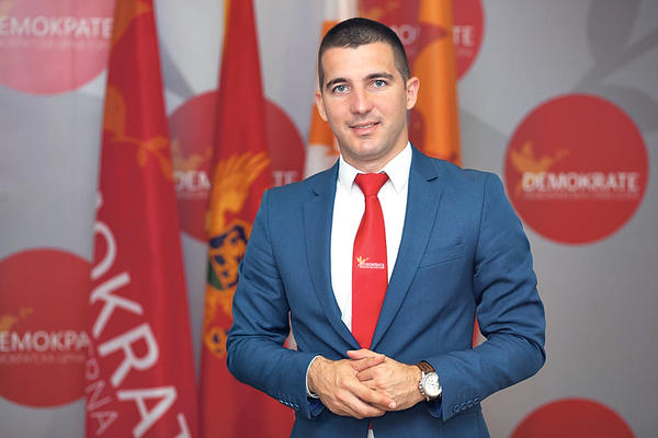 Bečić: Milo je prošlost, biće mu lakše ako se što prije pomiri s tim