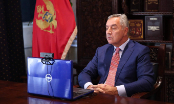 Đukanović optužuje: Zvanična Srbija se direktno i brutalno umiješala u politički život Crne Gore, ako treba branićemo se iz šume!