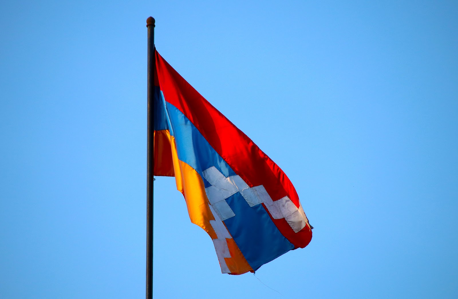 Jermenija razmatra mogućnost priznavanja nezavisnosti Nagorno-Karabaha