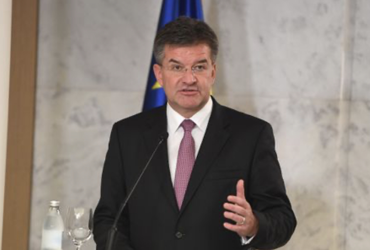 Ministri EU sledeće nedelje o dijalogu: Lajčak stiže u Beograd