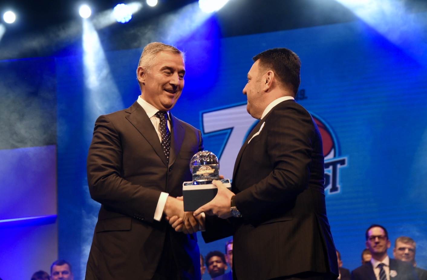 Lažni car-Dragan mali!